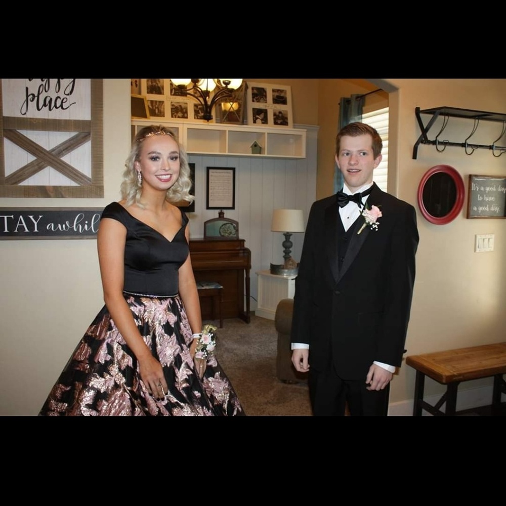 Ypsilon Prom Dress